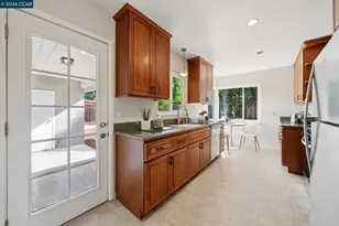 2137 Holbrook Dr, Concord, CA 94519 - Photo 13