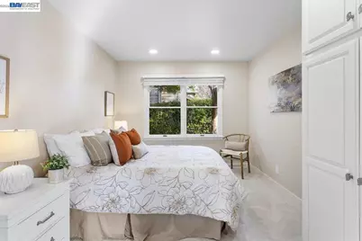 632 Centre Court, Alameda, CA 94502 - Photo 25