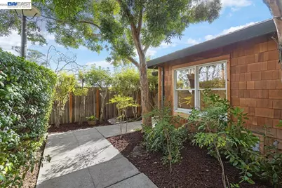 632 Centre Court, Alameda, CA 94502 - Photo 55