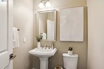 66 Adair Way, Hayward, CA 94542 - Photo 23