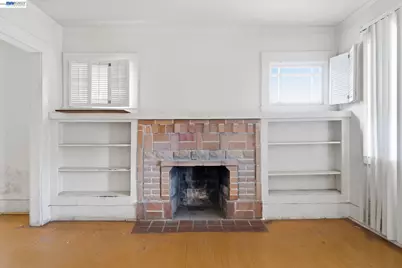 1363 61st Ave, Oakland, CA 94621 - Photo 3