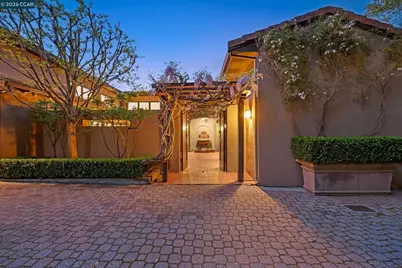 25 Woodacres Ct, Orinda, CA 94563 - Photo 3