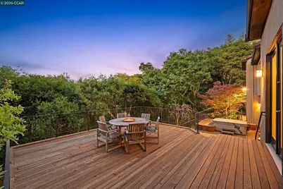 25 Woodacres Ct, Orinda, CA 94563 - Photo 29