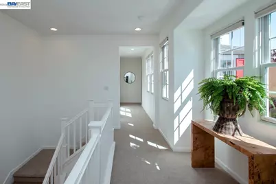 2358 Coral Sea St, Alameda, CA 94501 - Photo 35