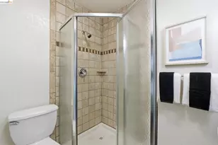 245 Montecito Ave, Oakland, CA 94610 - Photo 27