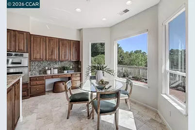 642 Shadowhawk Way, Walnut Creek, CA 94595 - Photo 7