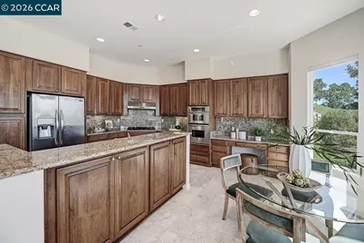 642 Shadowhawk Way, Walnut Creek, CA 94595 - Photo 9