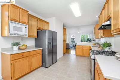 833 Mickelsen Ct, Brentwood, CA 94513 - Photo 11