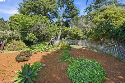1902 Hoover Ave., Oakland, CA 94602 - Photo 33