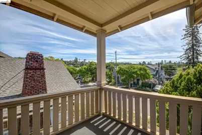 5570 Taft Ave, Oakland, CA 94618 - Photo 13