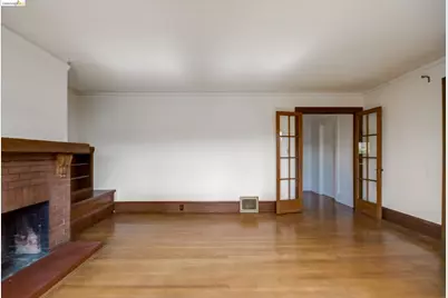 5570 Taft Ave, Oakland, CA 94618 - Photo 9