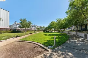 489 Diller St, Alameda, CA 94501 - Photo 55