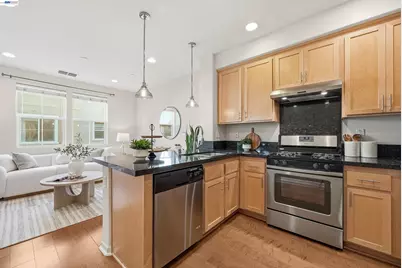 1505 Coyote Creek Way, Milpitas, CA 95035 - Photo 11