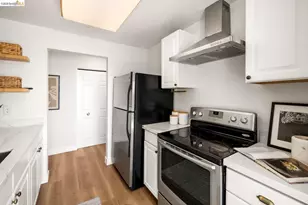 322 Hanover Ave, Oakland, CA 94606 - Photo 15