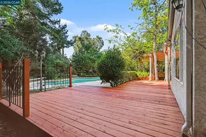 2030 Clearview Ct, Walnut Creek, CA 94598 - Photo 37