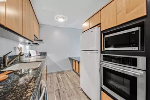 3945 Harrison St, Oakland, CA 94611 - Photo 11