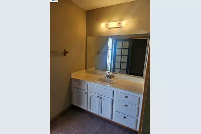 8504 Sunnybrae Dr, Sacramento, CA 95823 - Photo 19