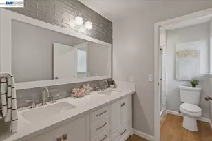 6130 Harbord Dr, Oakland, CA 94611 - Photo 15