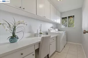 6130 Harbord Dr, Oakland, CA 94611 - Photo 19