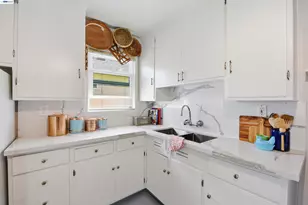 15740 Paseo Del Campo, San Lorenzo, CA 94580 - Photo 13