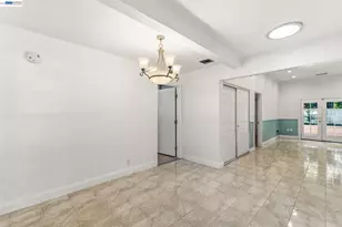 266 Jerilynn Ln, Hayward, CA 94541 - Photo 15