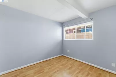 266 Jerilynn Ln, Hayward, CA 94541 - Photo 21