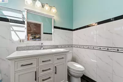 266 Jerilynn Ln, Hayward, CA 94541 - Photo 25