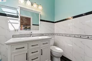 266 Jerilynn Ln, Hayward, CA 94541 - Photo 25