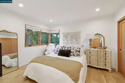 380 Vermont Ave, Berkeley, CA 94707 - Photo 19