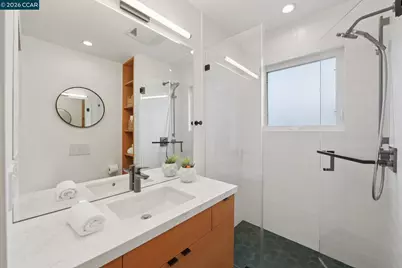 380 Vermont Ave, Berkeley, CA 94707 - Photo 21