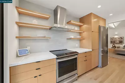 380 Vermont Ave, Berkeley, CA 94707 - Photo 13