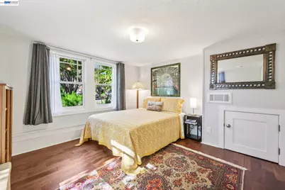 1376 Versailles Ave, Alameda, CA 94501 - Photo 15