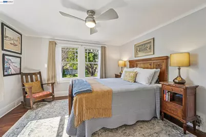 1376 Versailles Ave, Alameda, CA 94501 - Photo 17