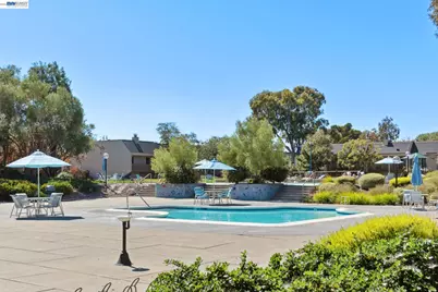 1024 Fontana Dr, Alameda, CA 94502 - Photo 59