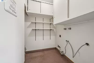 1024 Fontana Dr, Alameda, CA 94502 - Photo 21