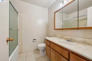 1024 Fontana Dr, Alameda, CA 94502 - Photo 41