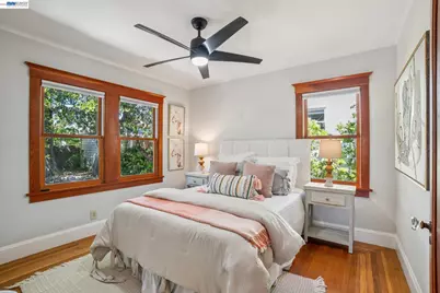 285 Adams St, Oakland, CA 94610 - Photo 25