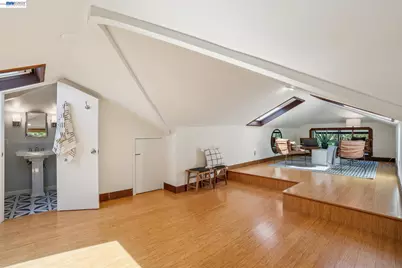 285 Adams St, Oakland, CA 94610 - Photo 31