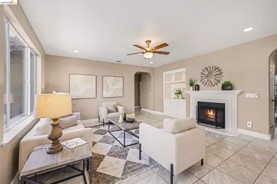 6372 Crystal Springs Cir, Discovery Bay, CA 94505 - Photo 13