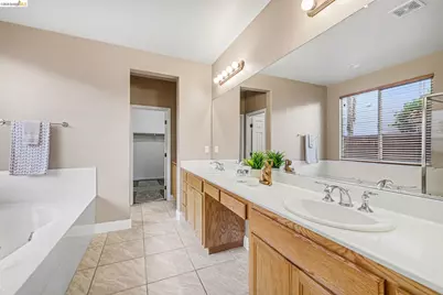 6372 Crystal Springs Cir, Discovery Bay, CA 94505 - Photo 21