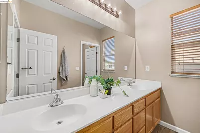 6372 Crystal Springs Cir, Discovery Bay, CA 94505 - Photo 31