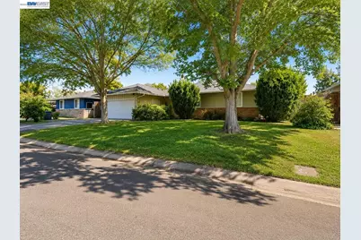 1816 Eastern Avenue, Sacramento, CA 95864 - Photo 3