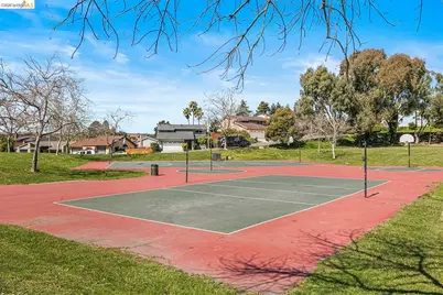 1144 Parkridge Dr, Richmond, CA 94803 - Photo 43