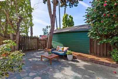 33 Ramona Ave, Oakland, CA 94611 - Photo 39