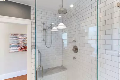 33 Ramona Ave, Oakland, CA 94611 - Photo 29