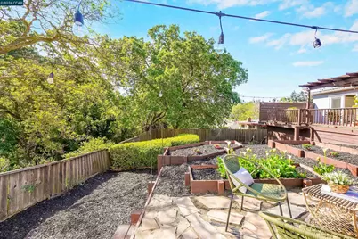 3121 Pine St, Martinez, CA 94553 - Photo 39