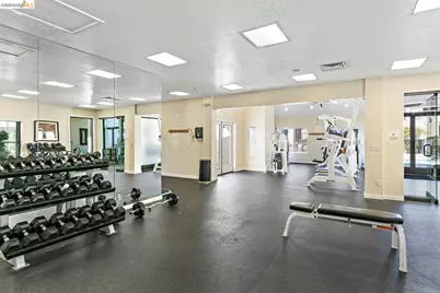 220 Lakeshore Ct, Richmond, CA 94804 - Photo 31