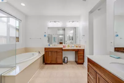 2904 Hanauma Bay Dr., Pittsburg, CA 94565 - Photo 31