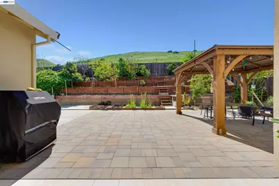 2904 Hanauma Bay Dr., Pittsburg, CA 94565 - Photo 35