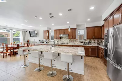 2904 Hanauma Bay Dr., Pittsburg, CA 94565 - Photo 9